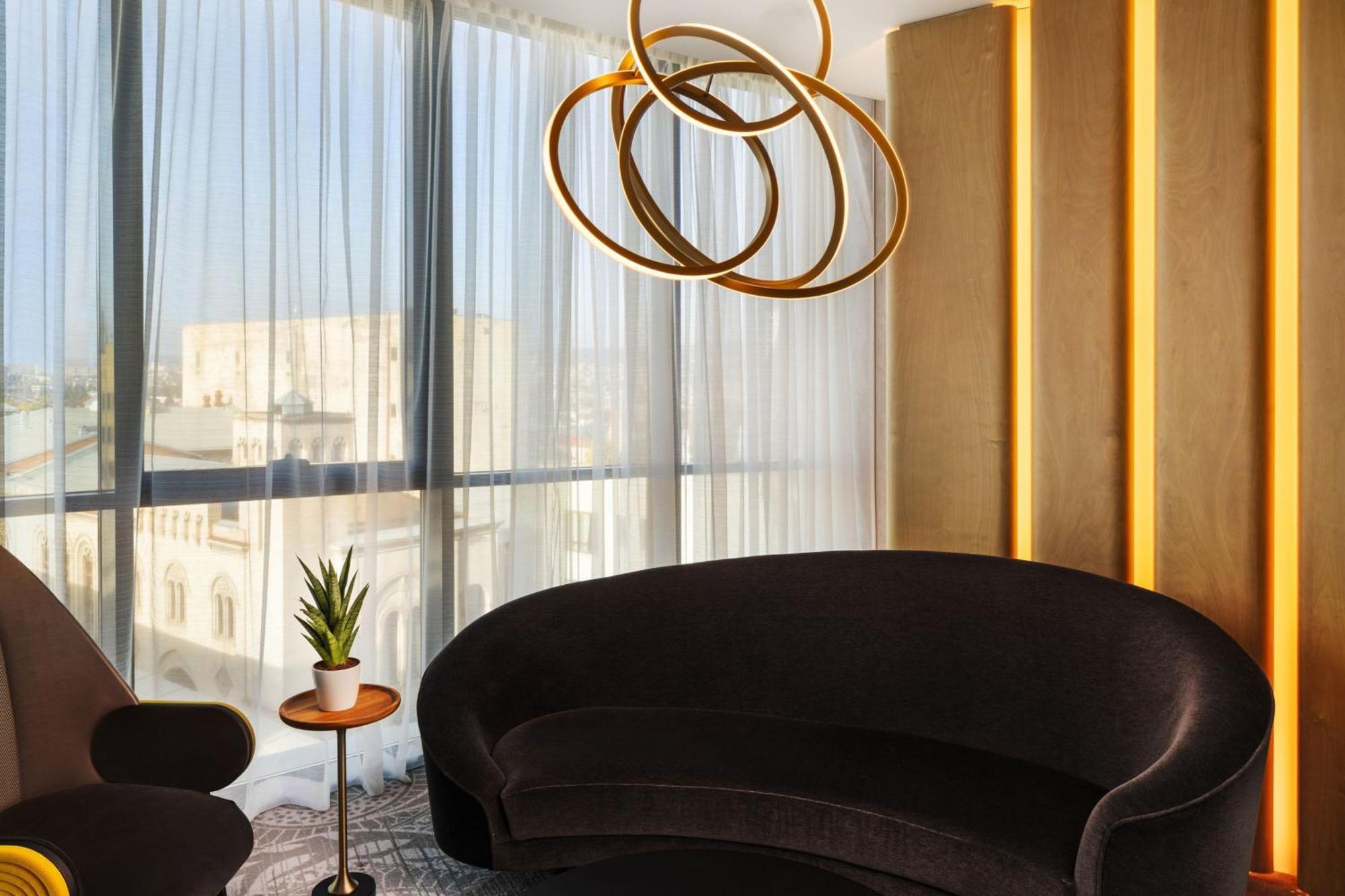 Paragraph Freedom Square, A Luxury Collection Hotel, Tbilisi Exterior photo