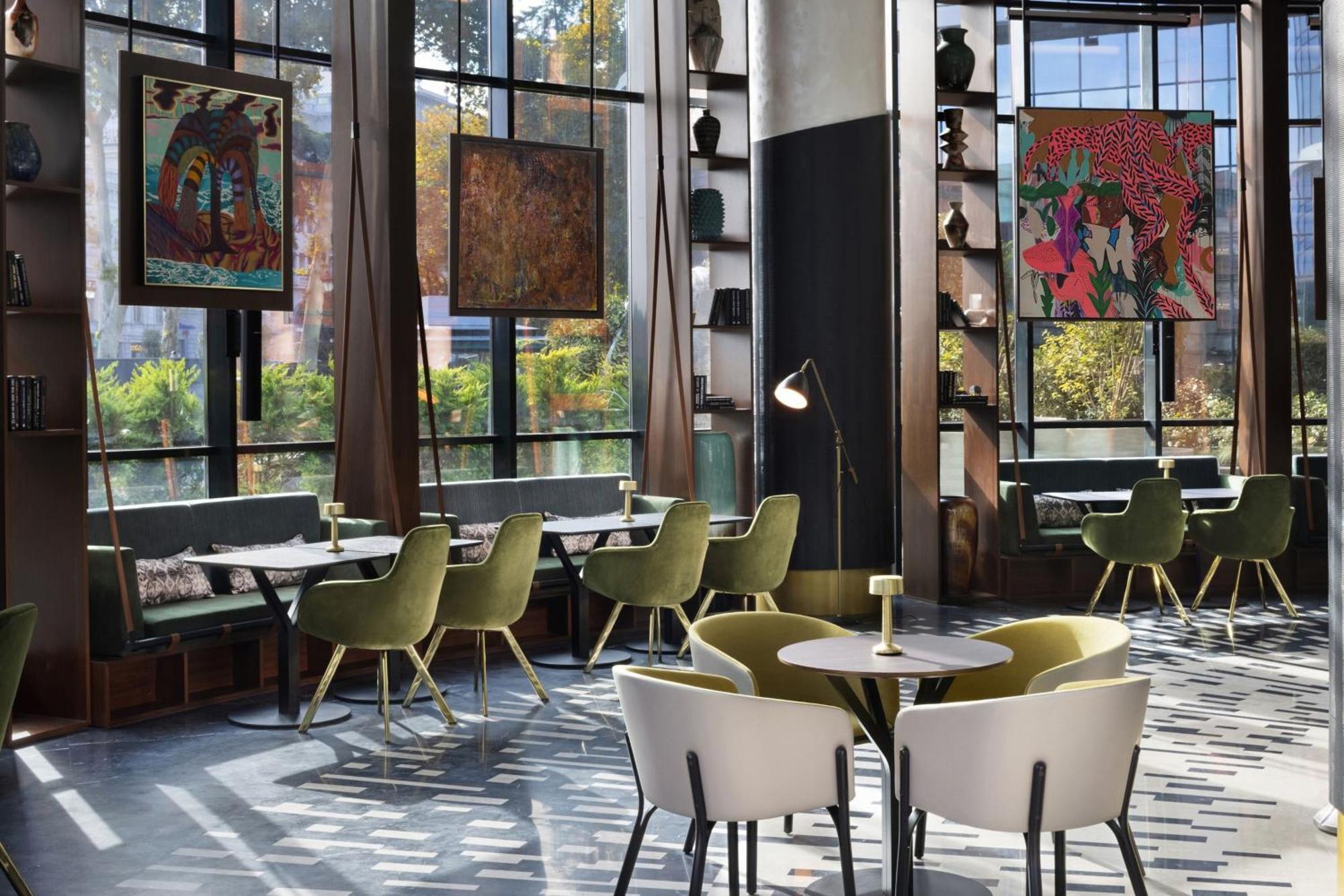 Paragraph Freedom Square, A Luxury Collection Hotel, Tbilisi Exterior photo