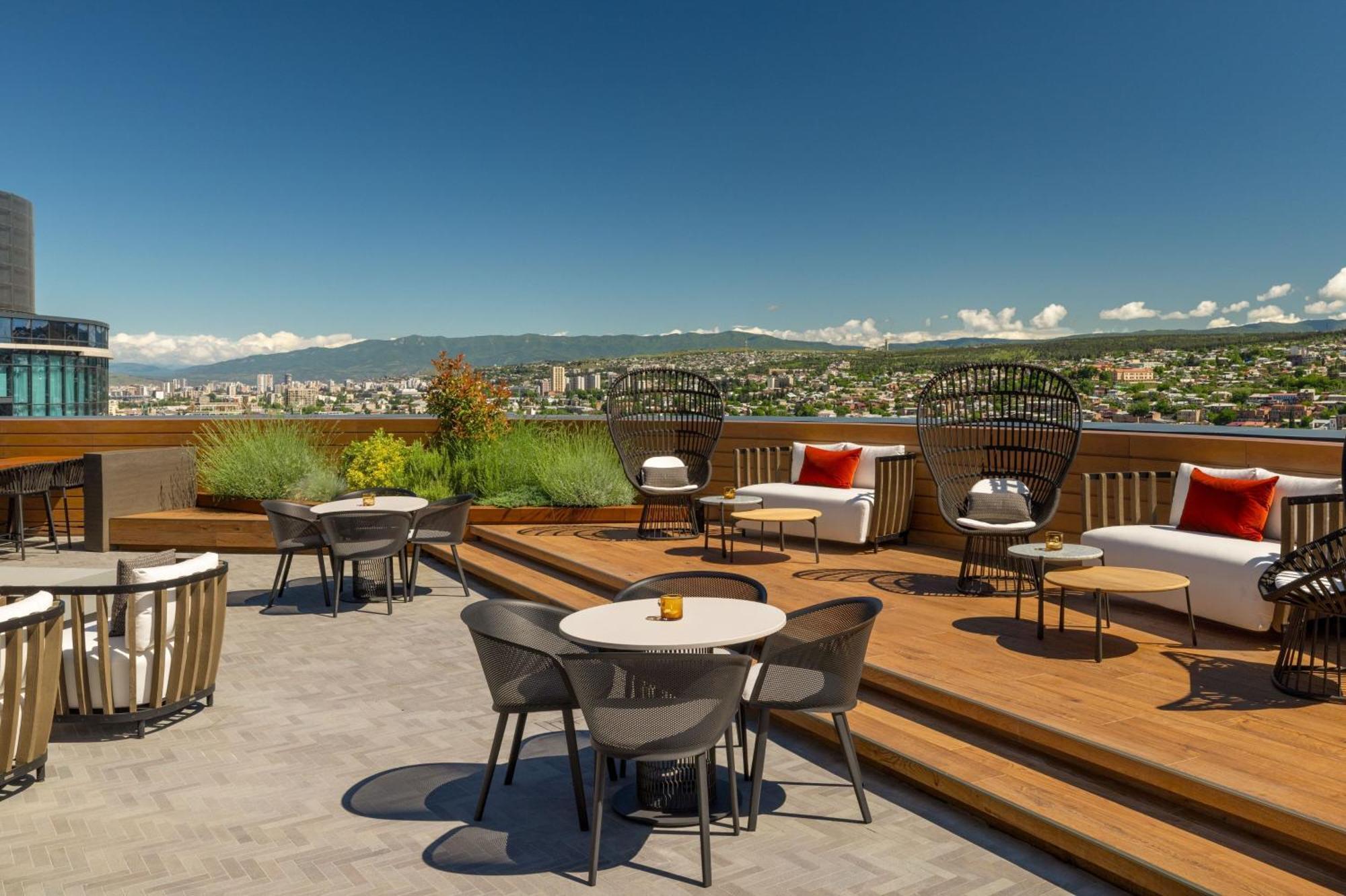 Paragraph Freedom Square, A Luxury Collection Hotel, Tbilisi Exterior photo